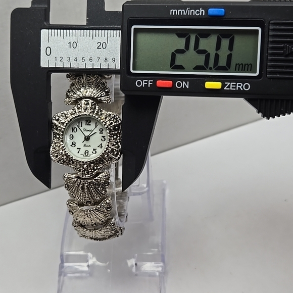 Vintage Xanadu Marcasite Watch Silver Tone Shells Flapper Bracelet New Battery - Picture 4 of 9